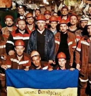 Шахтарі, які провели підземну акцію протесту, виграли суд у роботодавця Шахтарі