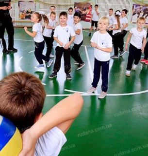 Учениця втратила свідомість на уроці фізкультури: дитину не змогли врятувати Фото ілюстративне