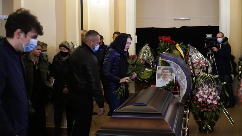 У Чернігові попрощалися з народним депутатом Антоном Поляковим (ФОТО) Фото: Чернігів Суспільне