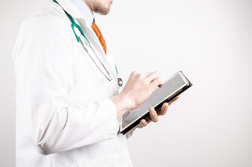 Должен ли врач консультировать по телефону Врач