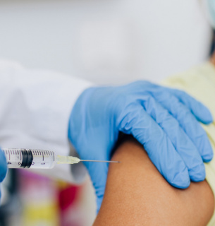 В Украину поступило 70 тысяч доз вакцины ПЕНТА-Hib: защита от 5 болезней одной прививкой