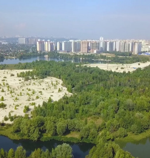 У Києві на Осокорках планують створити парк площею 300 га Фото:
YouTube