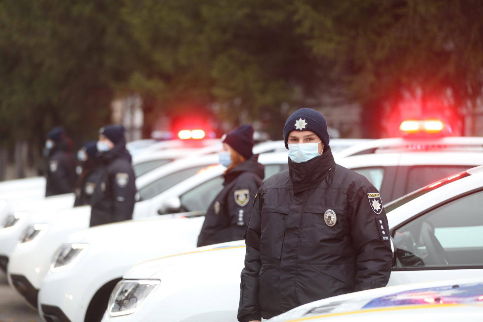 Глава Нацполиции определился, имеет ли она право проверять COVID-сертификаты на улице Полиция