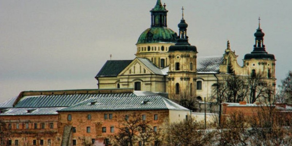 Костел, музей космонавтики, скалодром: 5 туристических локаций Житомирщины для зимних путешествий