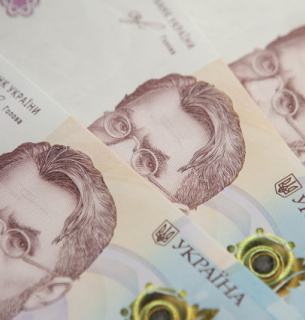 Шмигаль розповів, скільки громадян отримає 1000 грн за вакцинацію ще цього року Фото:
Економічна правда