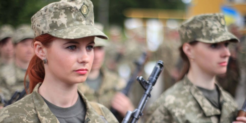 Петиція про скасування військового обліку для жінок за три дні набрала 25 тис. голосів  Жінки