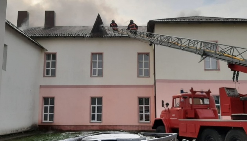 В реанимационном отделении Косовской больницы взрыв вызвала свеча по покойнику Больница