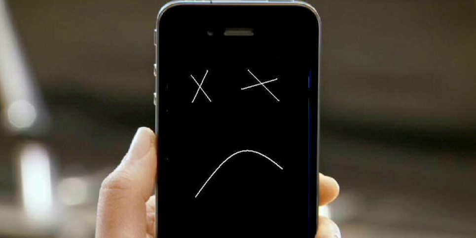 "Київстар" зізнався у глобальному збої: українці масово скаржаться на відсутність зв'язку Телефон