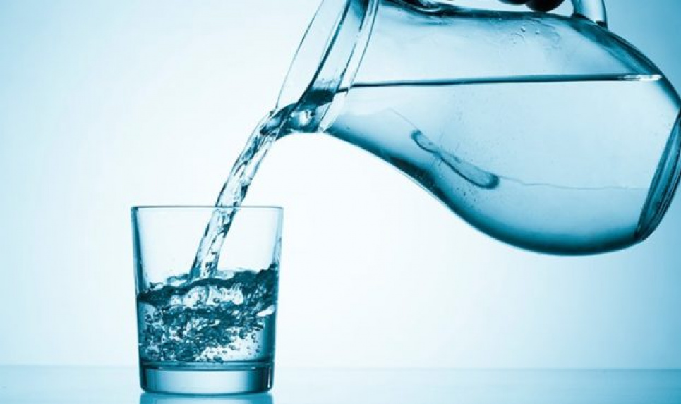 Скільки потрібно пити води взимку