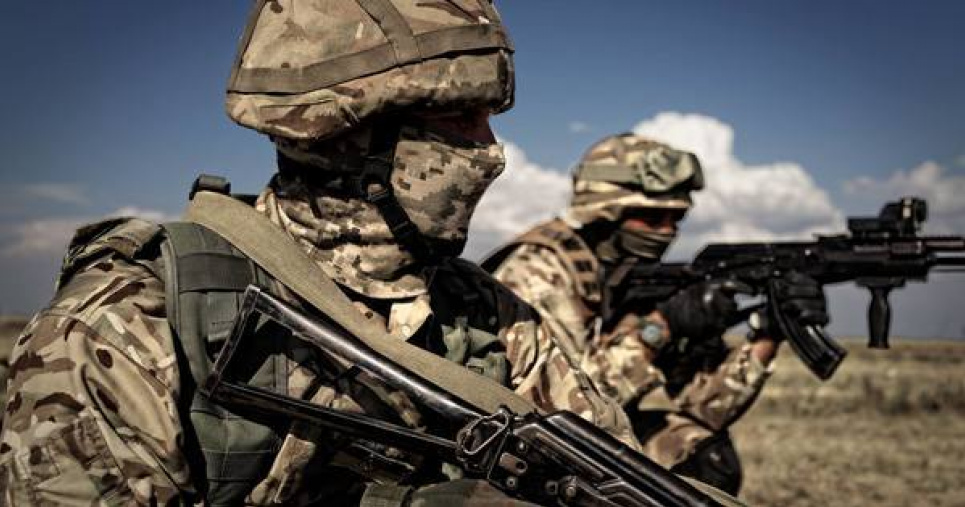 У Харкові містян попередили про бомбордувальників, на Київщині зупинили колону техніки