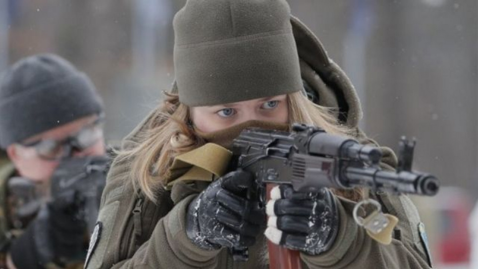 Пів мільярда євро: ЄС озброїть Україну винищувачами і дасть зброю