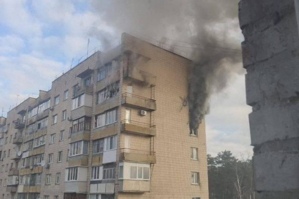 Українські військові збили ракету, випущену на Київ Лукашенком: у Бучі окупанти обстріляли дев'ятиповерхівку
