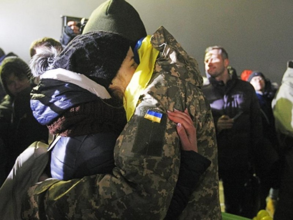 Україна повернула з полону ще 19 громадян, серед звільнених є поранені