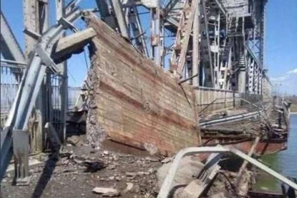 Міст через Дністровський лиман знову зазнав удару, Труханов закликав одеситів поки не повертатися