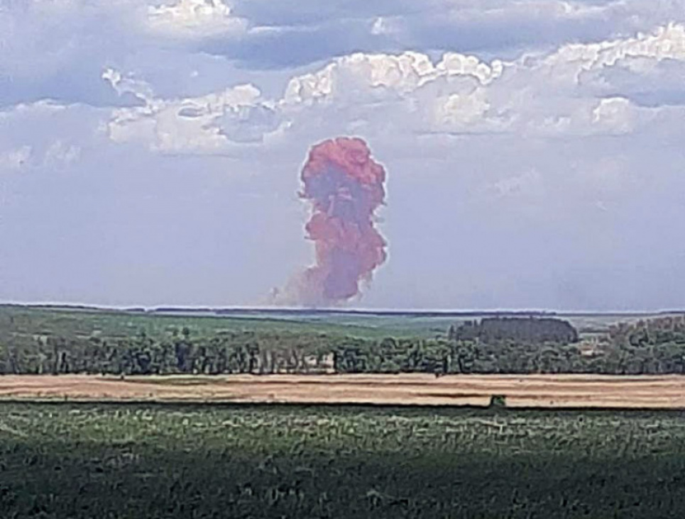 Без паніки: вибух на складі із аміаком на Харківщині загрози місцевому населенню не несе