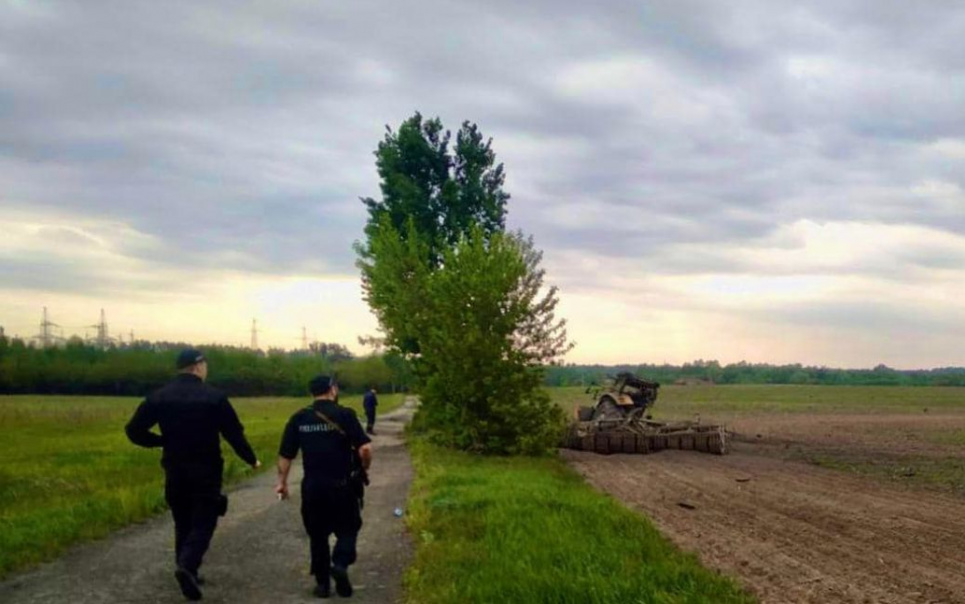 На Київщині тракторист підірвався на міні