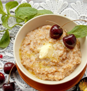 Лікарі визначили найкращі продукти для очищення печінки від токсинів