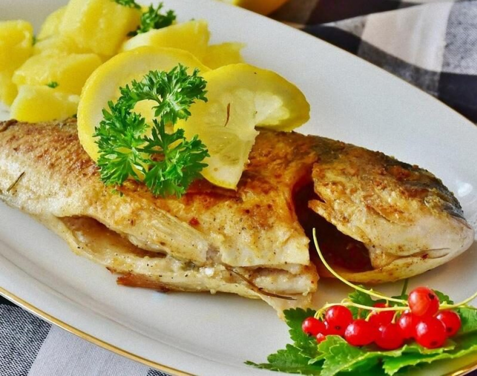 Как вкусно запечь карпа: невероятно нежный и вкусный рецепт Самый вкусный запеченный карп