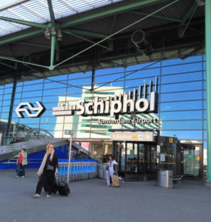 Нідерландський аеропорт Схіпхол став першим у світі, який скоротив кількість рейсів задля довкілля