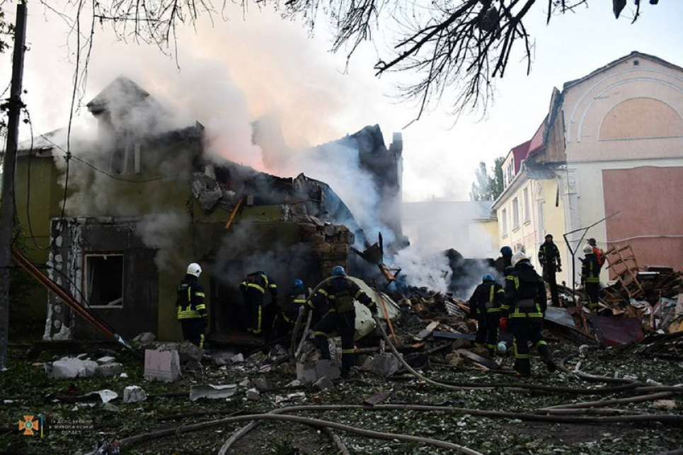 Сьогодні зранку Миколаїв знову масовано обстріляли, ЗСУ за добу знищили 6 складів з боєприпасами