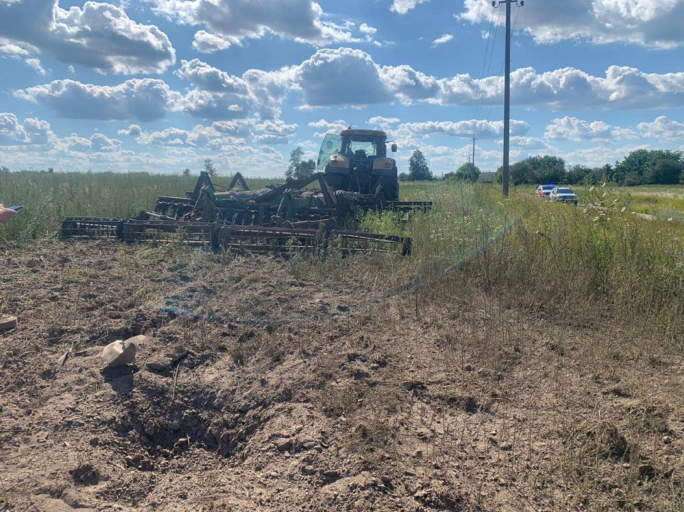 На Київщині тракторист підірвався на міні(ФОТО)