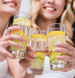 4 переваги вживання теплої води з лимоном вранці