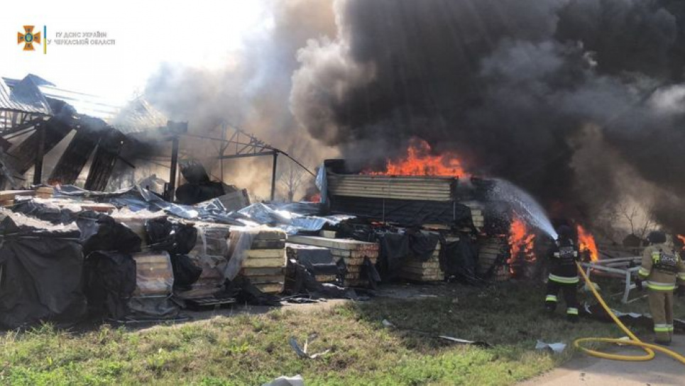 Уламками збитої ракети в Умані поранено двох осіб