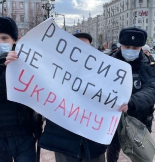 65 % росіян підтримують закінчення війни та підписання мирного договору