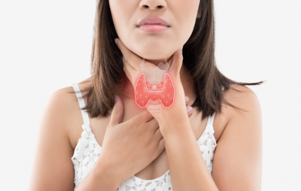 Збої у менструальному циклі можуть свідчити про проблеми зі щитоподібною залозою