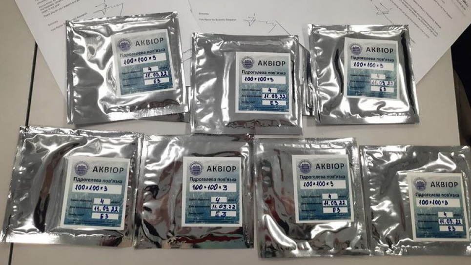 У Львівському вузі винайшли унікальний кровоспинний бинт: зупиняє артеріальні кровотечі