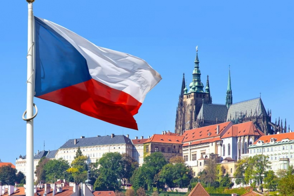 Речник президента Чехії одружився на біженці із України, яку прихистив у себе вдома