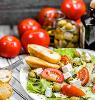 5 ідей страв без світла та газу: сніданки, обіди, десерти