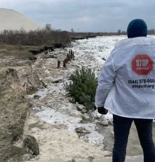 На Київщині вода «забрала» понад 15 метрів берега: піщані копачі завдали шкоди екологічній ситуації