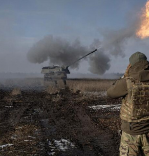Українські військові у Бахмуті, лютий 2023 року. Фото: Reuters