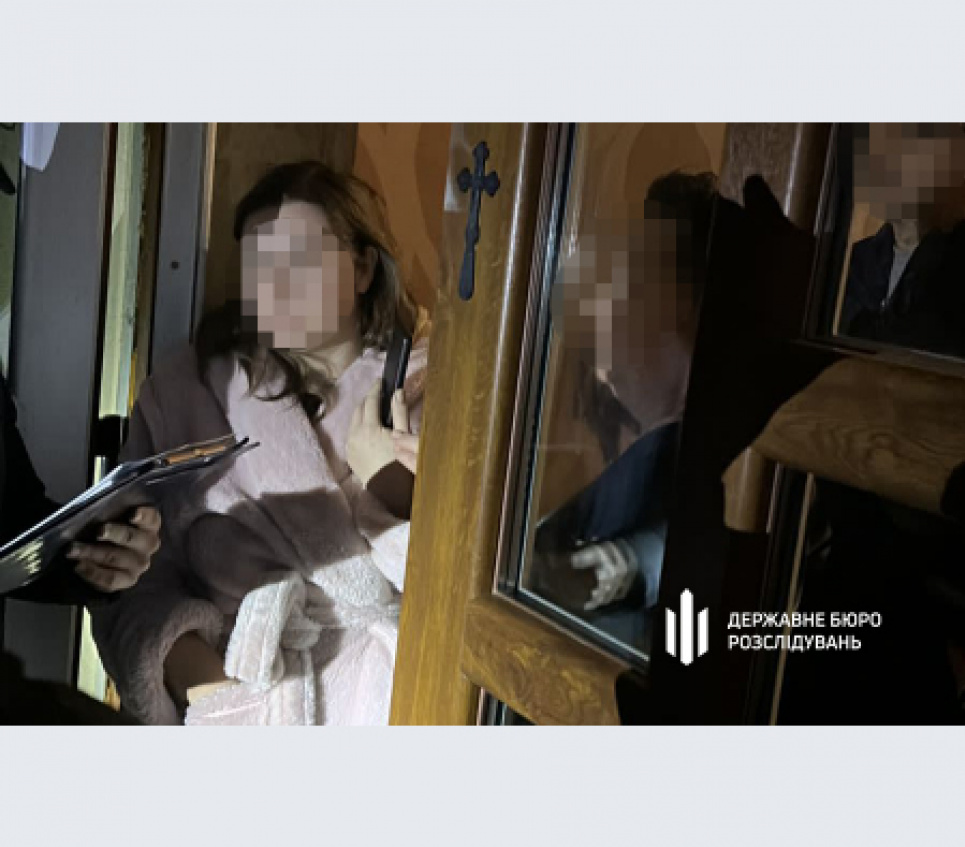 Начальниця природного парку на Закарпатті дозволила незаконні рубки та намагалася втекти