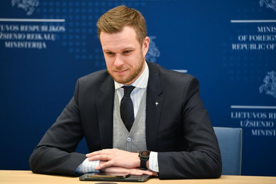 Привітавши РФ із головуванням у Радбезі ООН, глава МЗС Литви запропонував обговорити маршрут російського військового корабля