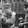 Російські солдати п'ють горілку, Білорусь, 1941 рік