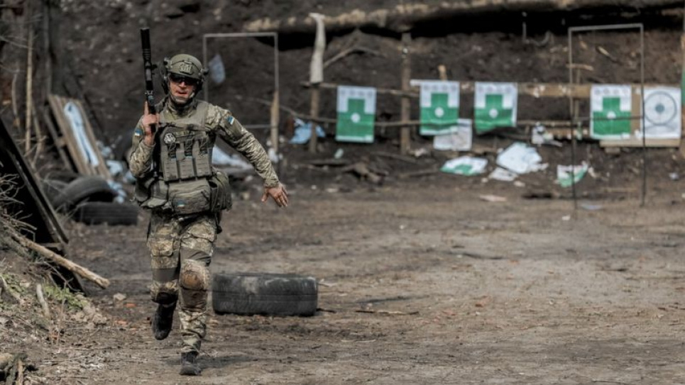 Росія має перевагу в чисельності армії й озброєнні, та ЗСУ може звести це нанівець — BBC News Україна тренує солдатів для наступу вже досить давно, але точних даних про те, скільки в неї готових сил, зараз немає. Фото: GETTY IMAGES