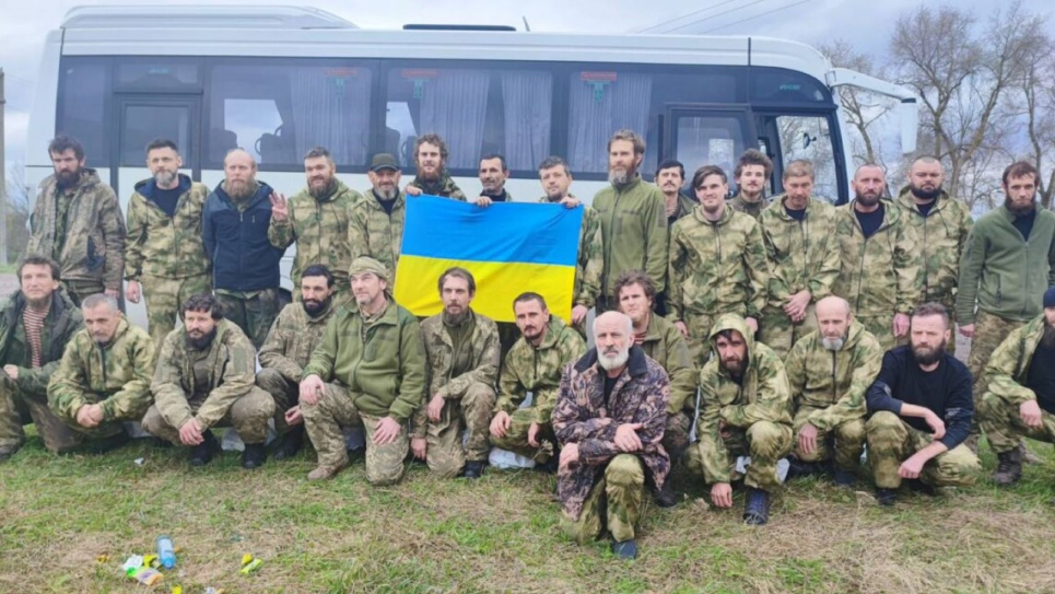 В Україну повернулися 130 українських захисників (ФОТО)