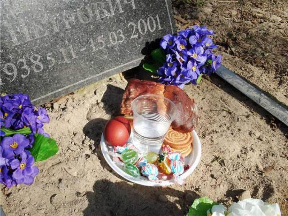 Кладовища і цвинтарі не мають бути сміттєзвалищами та згарищами