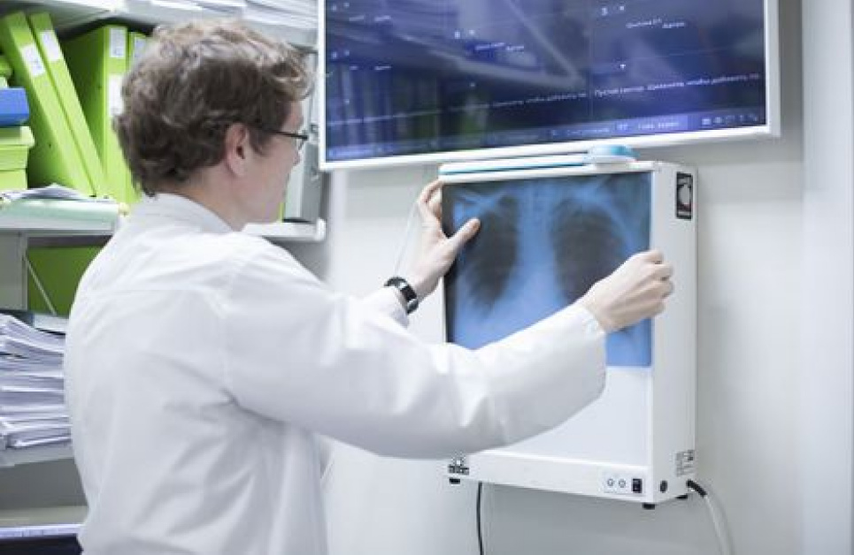 Названо очевидні симптоми раку трахеї та бронхів