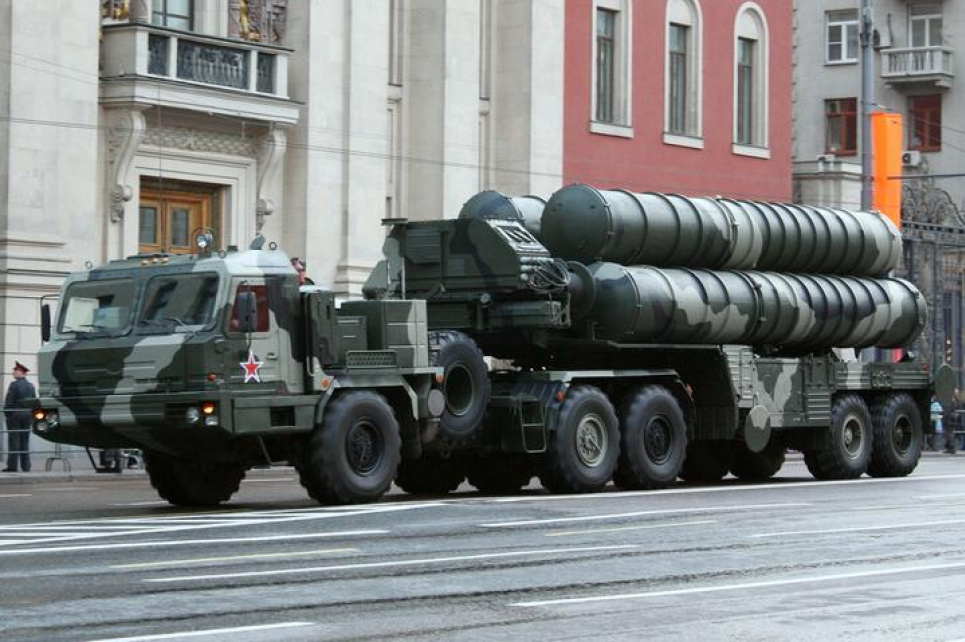 Росія поставила до Білорусі комплекс С-400: що відомо про цю зброю та навіщо її дали білорусам ЗРК С-400. Фото: wikimedia.org