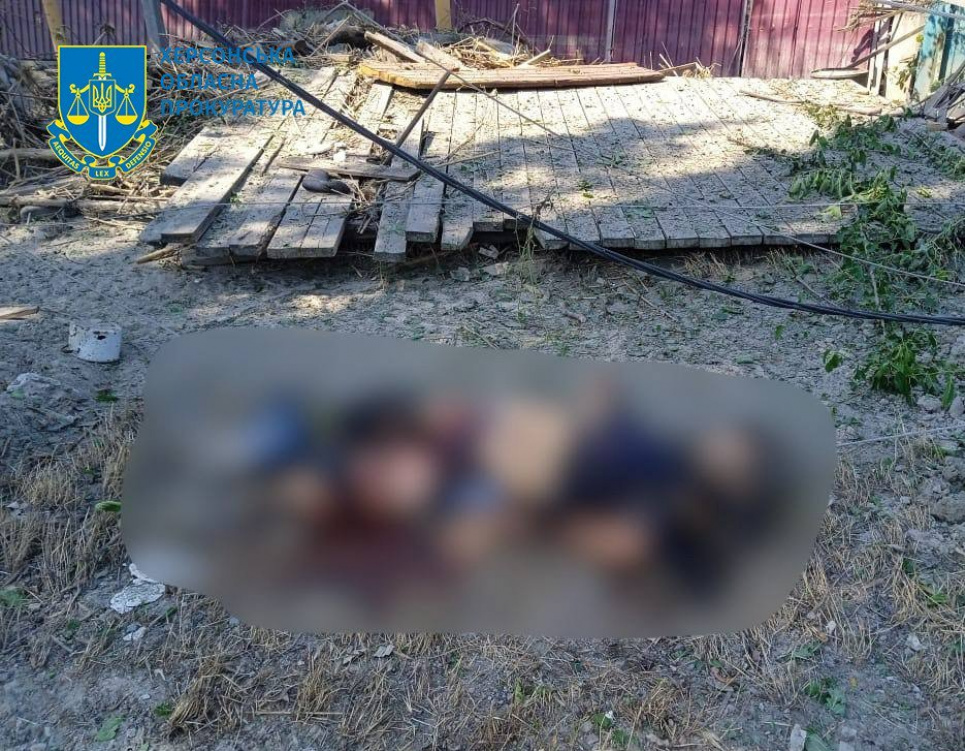 Поранені та загиблі рятувальники: потрапили від обстріл, коли розчищали мул у Херсоні