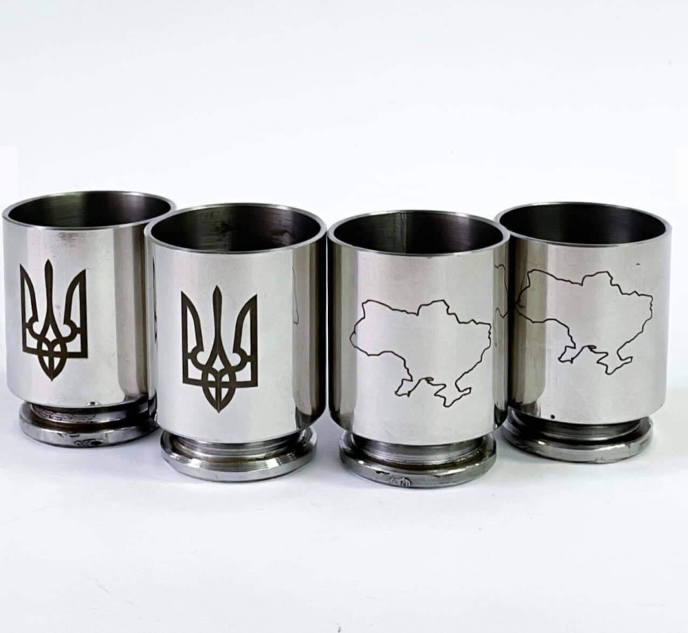 Бойове сміття перетворюють на витвори мистецтва