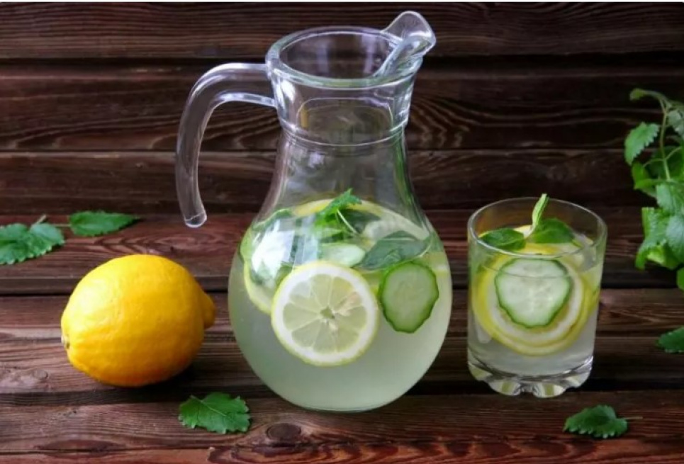 Вода с лимоном эффективно защищает сосуды