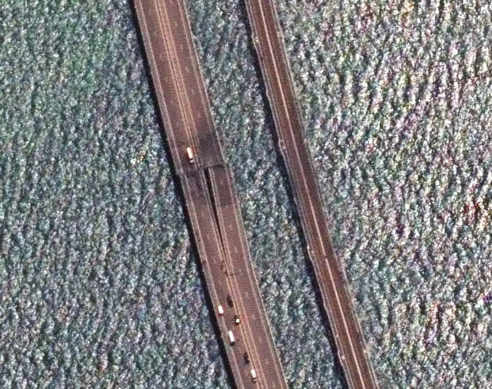 Фото Кримського моста з супутника. 17 липня 2023 р.