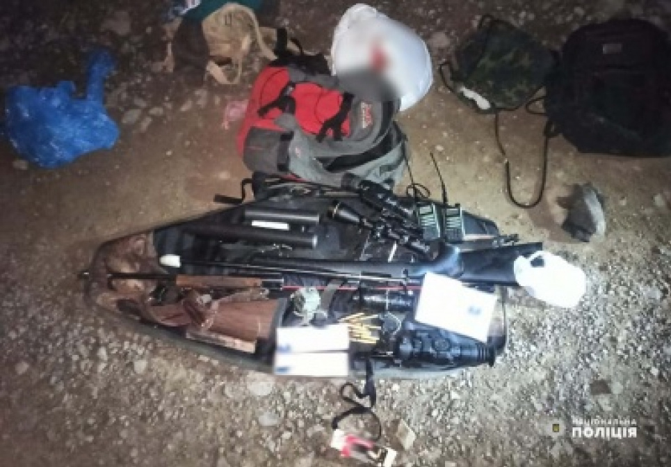 Везли у багажнику тушу: на Буковині двоє чоловіків підозрюються у вбивстві дикої косулі (ФОТО)