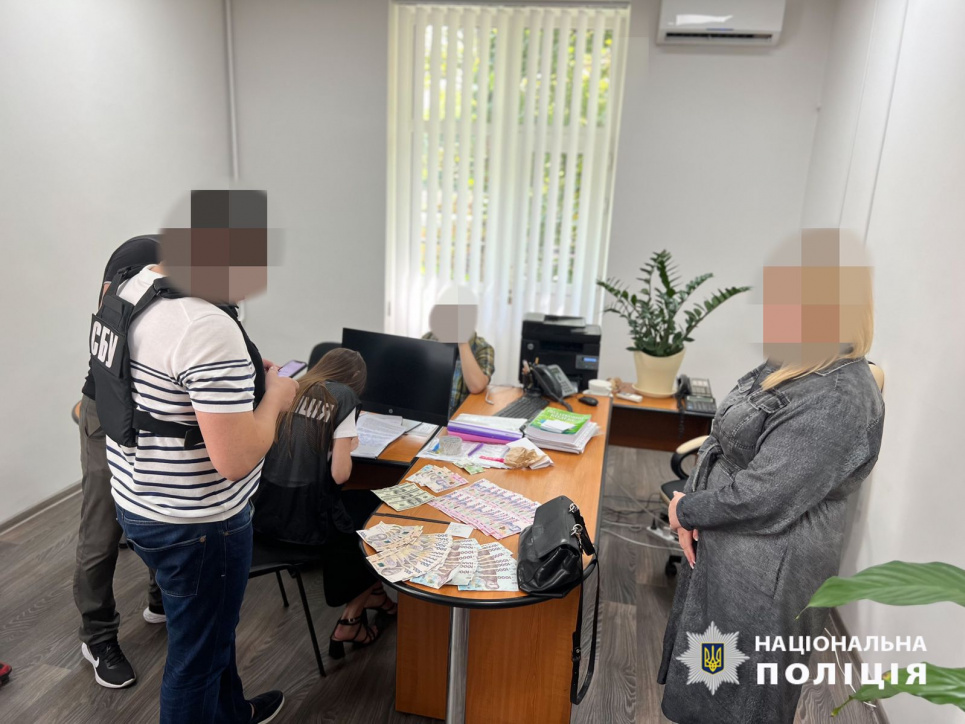 На Одещині правоохоронці викрили у хабарництві керівну особу Державної податкової служби
