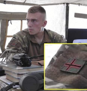 «Для мене це кровна помста»: Денис Прокопенко («Редіс») розповів, чому носить на плечі плакет Ухтинської Республіки