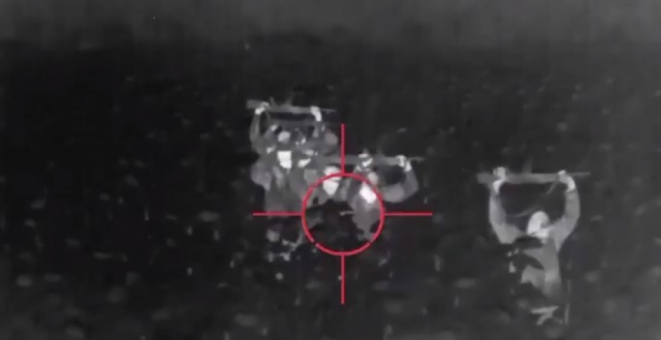 Росіяни поширюють відео з нібито українськими воїнами, які здаються у полон: ось чому це дешевий фейк